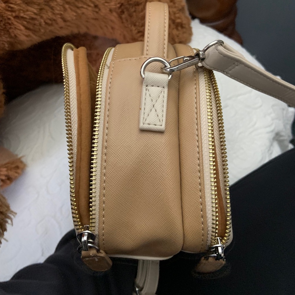 purse - Picture 4 of 4